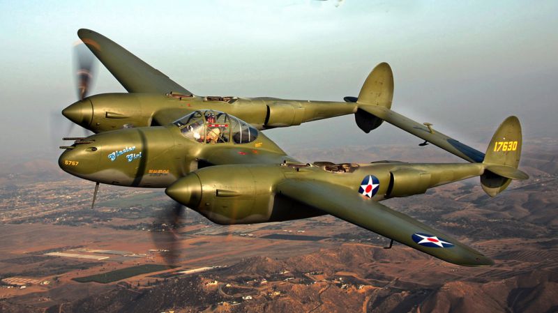 Многоцелевой истребитель P-38 &laquo;Lightning&raquo;